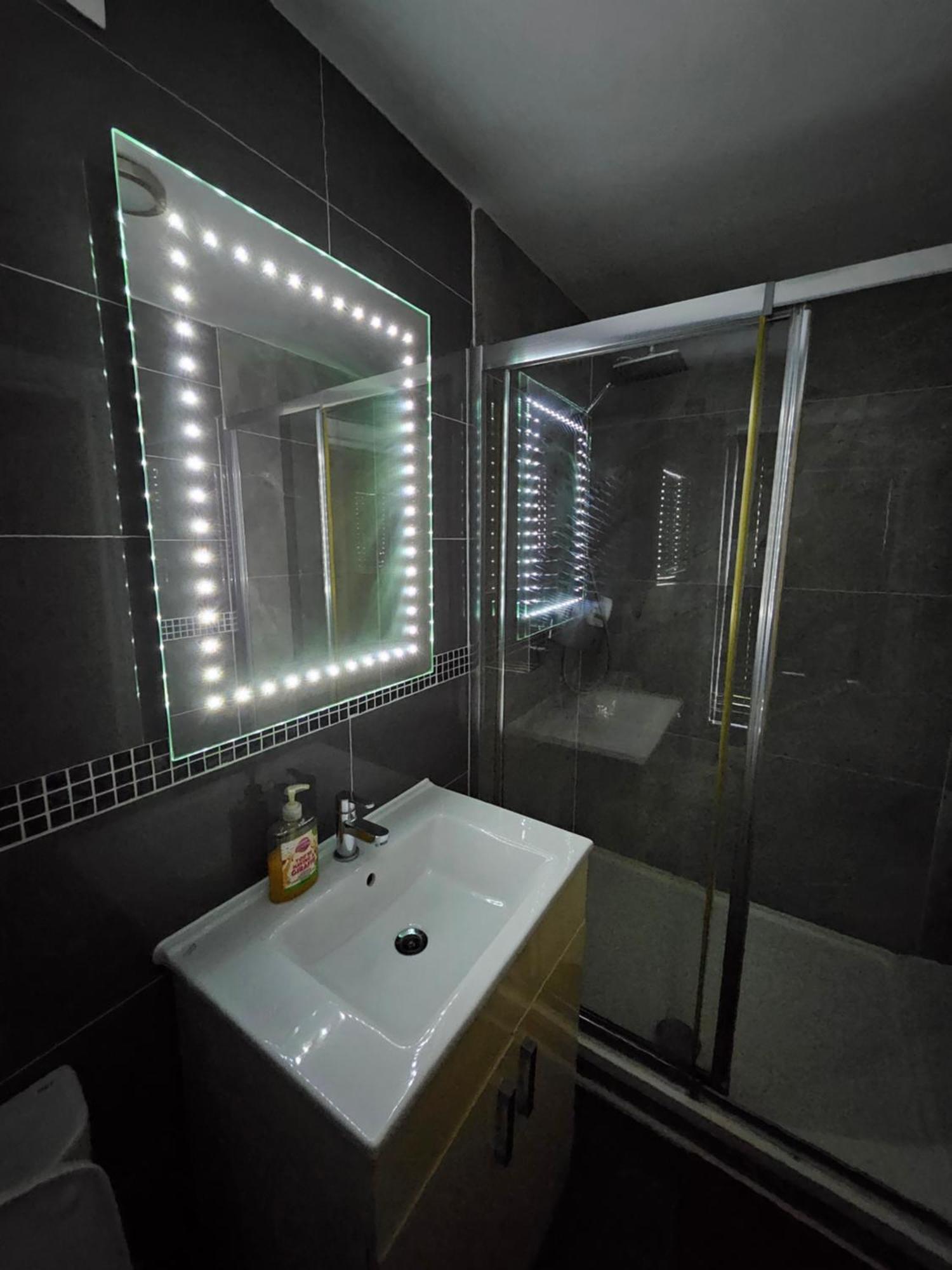 Snoozeden Westmead, Windsor Appartement Buitenkant foto